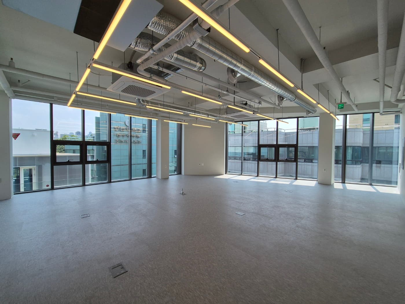 비즈 빌딩(BIZ BUILDING) 사진 1
