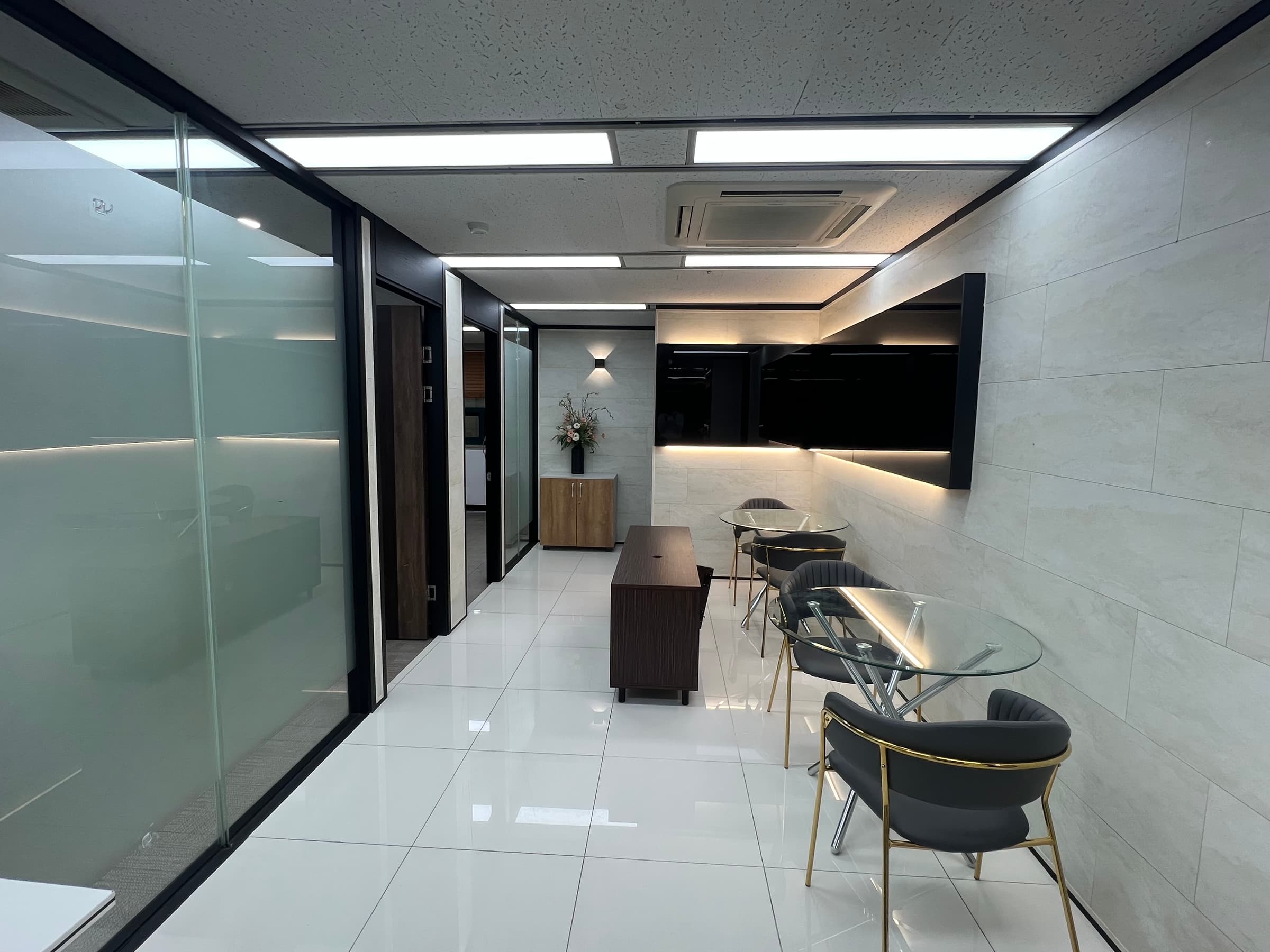 K.R TOWER 사진 2