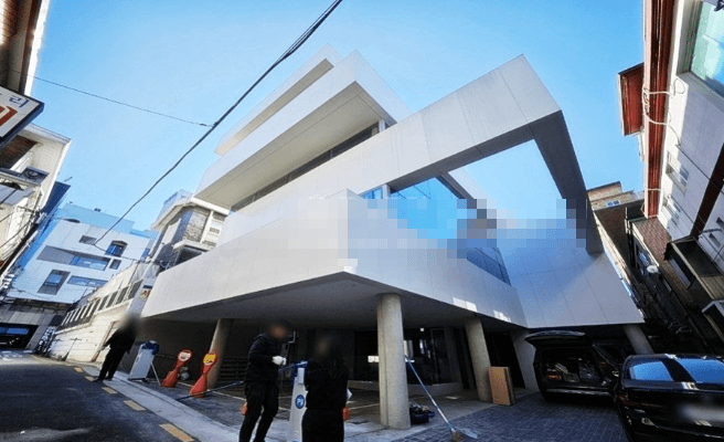 타이틀롤 빌딩 사진 1