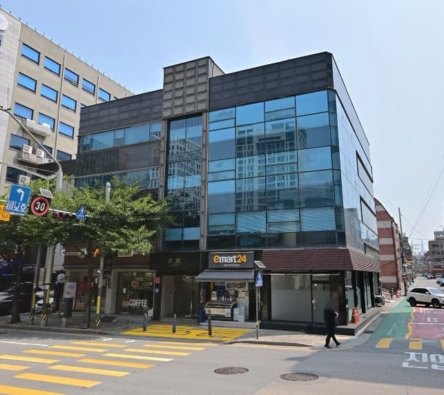 성욱빌딩 사진 1